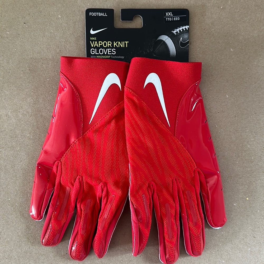 Nike Vapor Knit MagniGrip Football Gloves Red